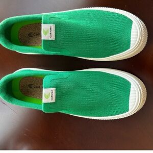 Cariuma Green Sneakers
